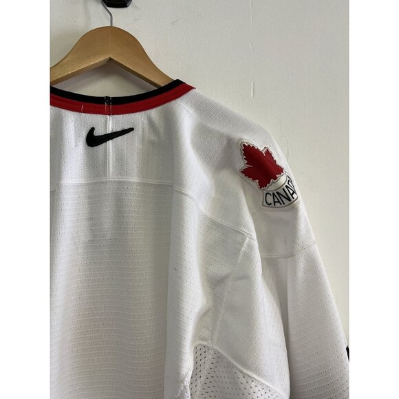 2002 Nike Canada Olympic Jersey - Picture 6 of 8